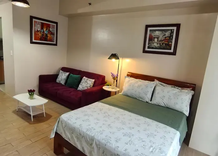 Classy Condotel Across Naia Terminal 3 *